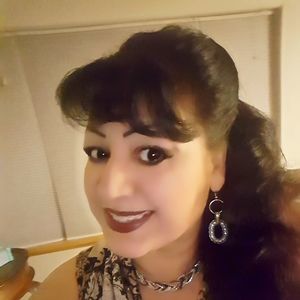 Meet your Posher, Eve